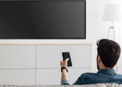 Jak propojit telefon s televizí
