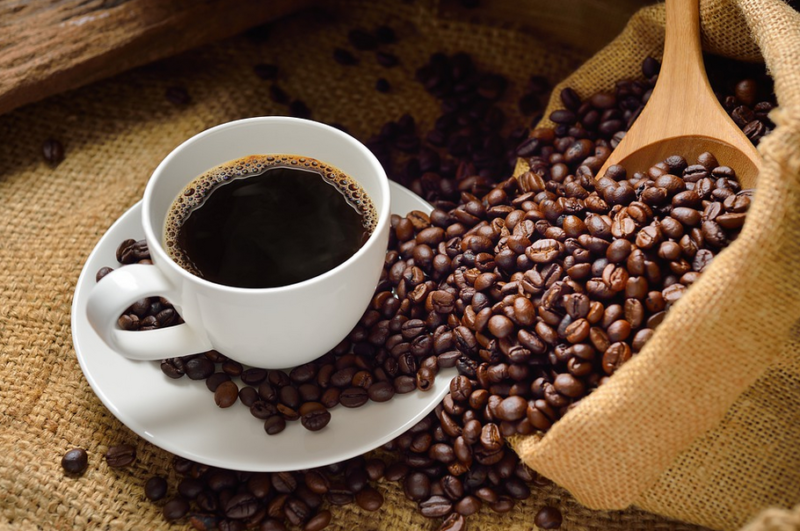 Je lepší kávovar na kapsle nebo s filtrem? Užitečné rady, než si koupíte nový kávovar
