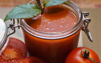 Nevíte co s úrodou rajčat? Zkuste si udělat domácí kečup